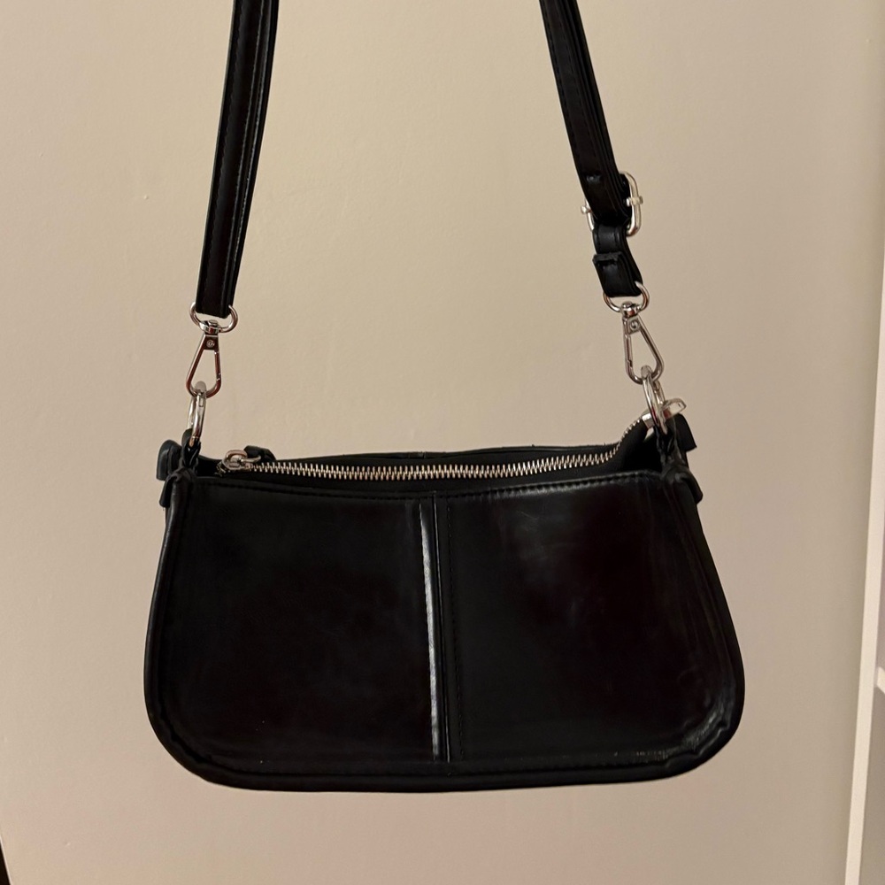Elegant Black Shoulder Bag